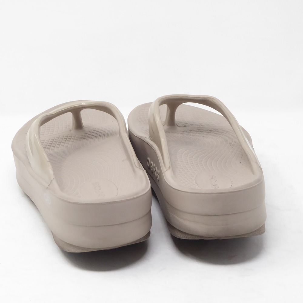 OOmega OOlala Sandals Womens Size 6 Stone Beige Thong Platform Flip Flops - Picture 6 of 9